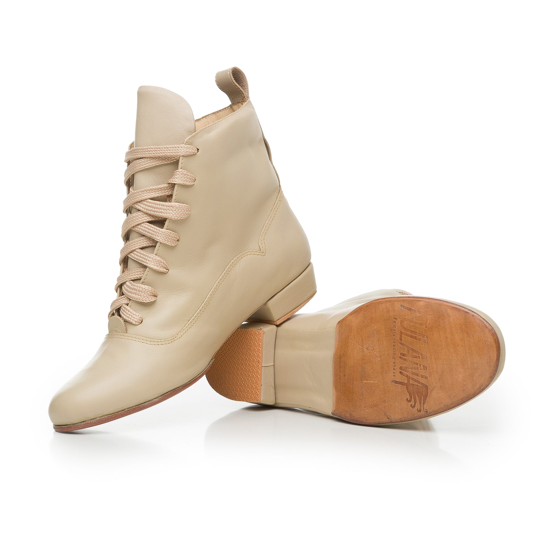 Lace Up Boots Classic