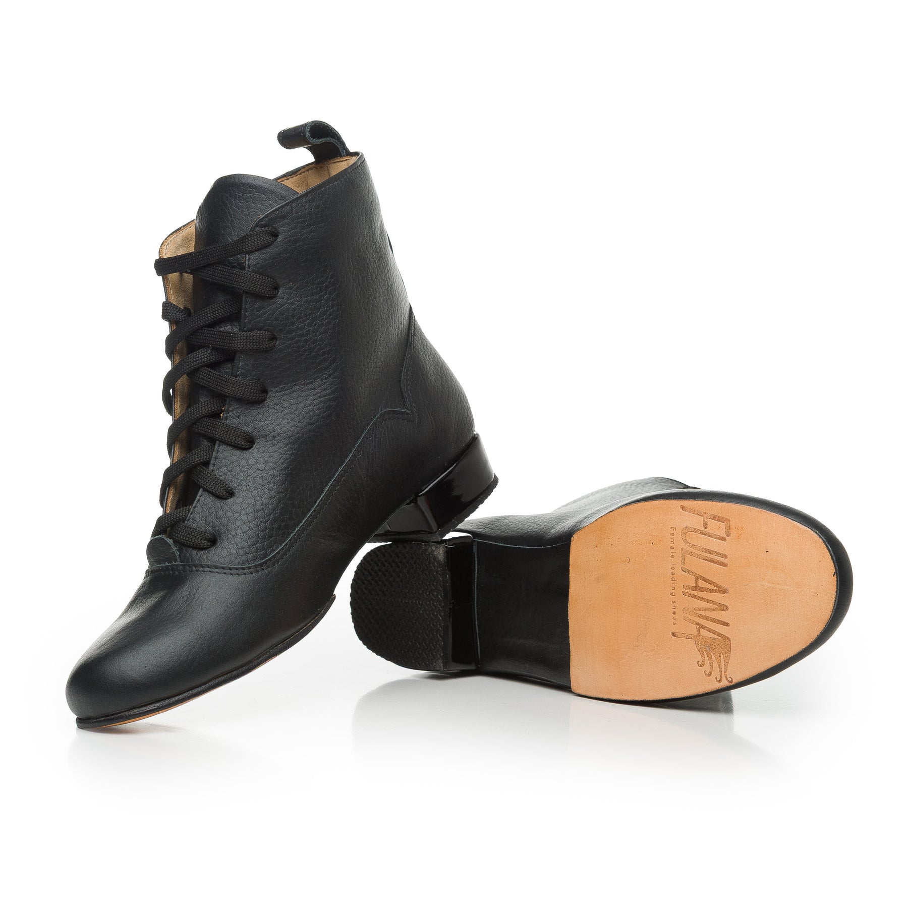 Lace Up Boots Classic