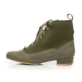 Lace Up Boots Classic